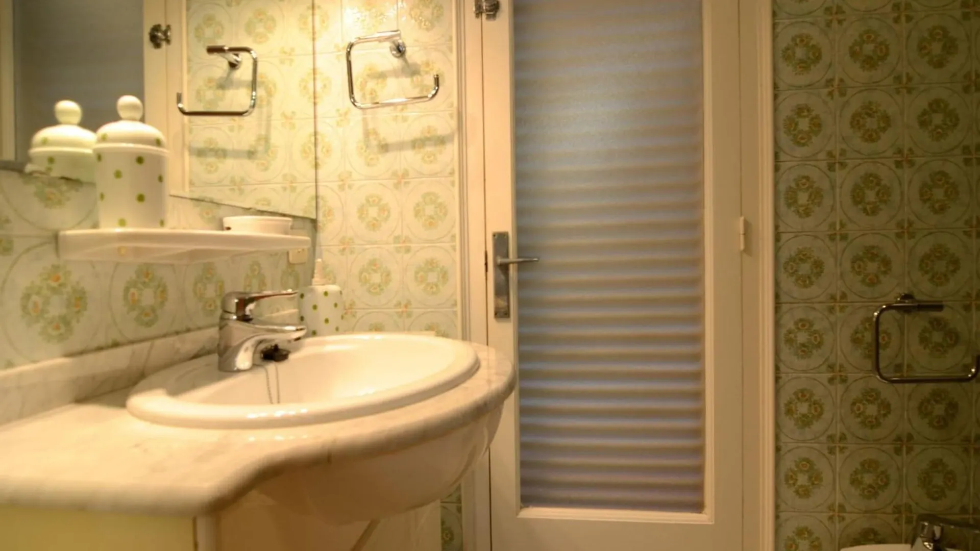 The Apartment In L' Escala 0*,